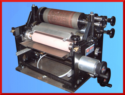 Flexographic unit for printing and varnishing