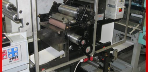 Flexo stampa su adesivo