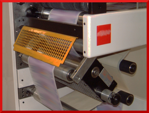 Slitting unit for printing machines